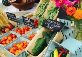 fresh vegetables at farmers market